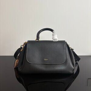 COACH women's handbag size 35.5*21*16